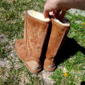 UGGs High Chestnut Boots Women's Size 7 US